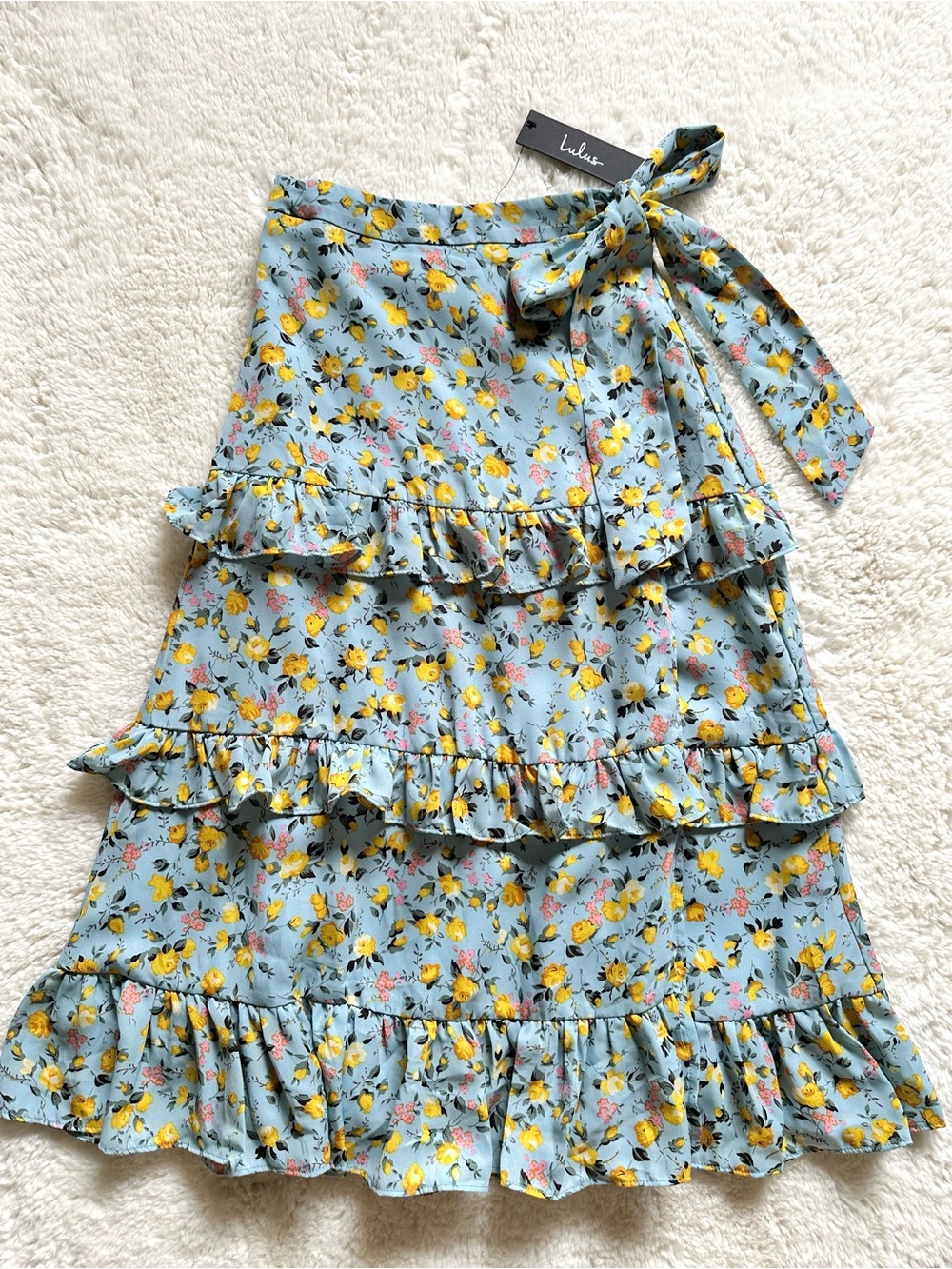 Lulus Tiering It Up Light Blue Floral Tiered Wrap Midi Skirt XS NWT